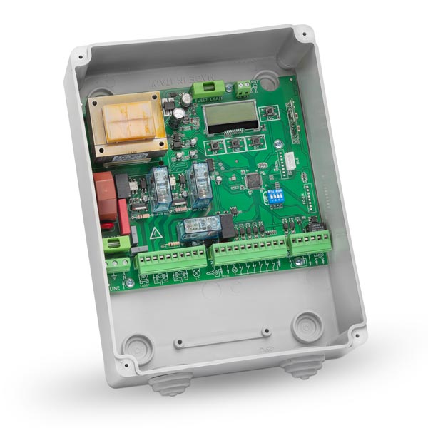 CENTRALINA BeB PER 1 o 2 MOTORI CON RICEVITORE MULTIFREQUENZA INTEGRATO CON BOX ESTERNO 