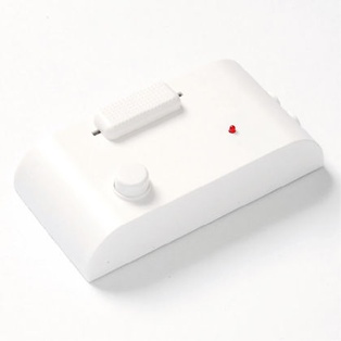 VARIALUCE FAI PASSANTE A PEDALE PER PIANTANA 250V CON INTERRUTTORE ON/OFF BIANCO (NO DIMMERABILE  LED) 